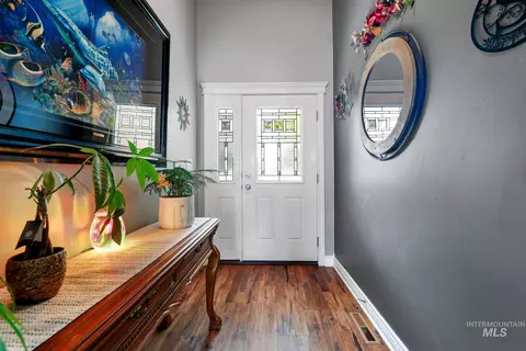 Entry Way - 467 Wildrose Loop, Twin Falls, ID 83301 photo 1 of 4