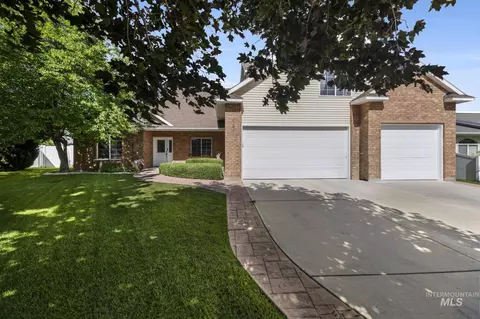 Exterior - 467 Wildrose Loop, Twin Falls, ID 83301 photo 3 of 12