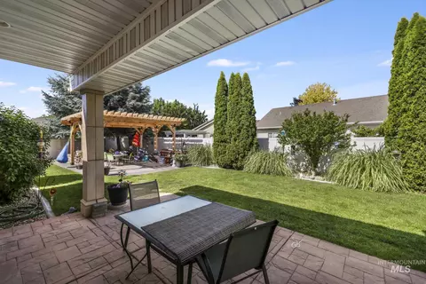 Exterior - 467 Wildrose Loop, Twin Falls, ID 83301 photo 6 of 12