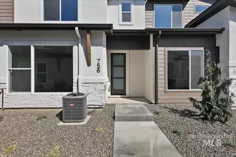 756 S Calhoun Ln, Star, ID 83669