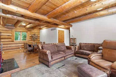 Living - 246 Timberline Rd, Hailey, ID 83333 photo 2 of 2