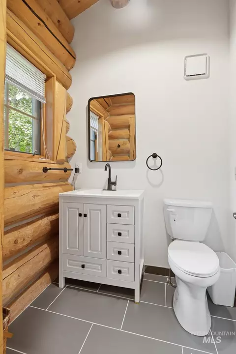 Bath - 246 Timberline Rd, Hailey, ID 83333 photo 3 of 4