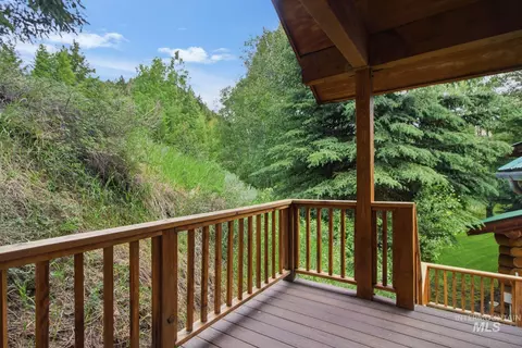 Exterior - 246 Timberline Rd, Hailey, ID 83333 photo 3 of 5