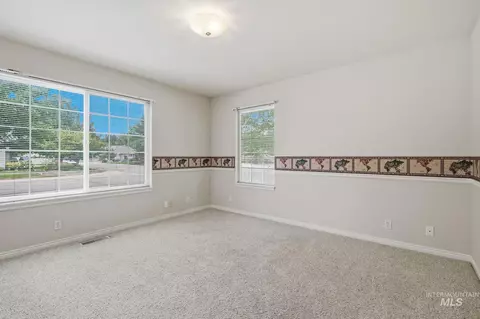Bedroom - 2247 E Gleneagle Dr, Eagle, ID 83616 photo 5 of 6