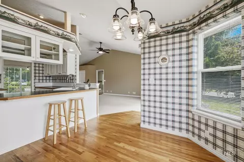 Dining - 2247 E Gleneagle Dr, Eagle, ID 83616 photo 1 of 1