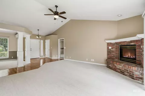 Living - 2247 E Gleneagle Dr, Eagle, ID 83616 photo 1 of 3