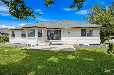 Exterior - 2247 E Gleneagle Dr, Eagle, ID 83616 photo 8 of 10