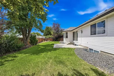 Exterior - 2247 E Gleneagle Dr, Eagle, ID 83616 photo 6 of 10