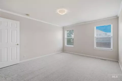 Bedroom - 2247 E Gleneagle Dr, Eagle, ID 83616 photo 3 of 6