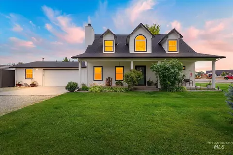 1140 Edgemont St, Emmett, ID 83617
