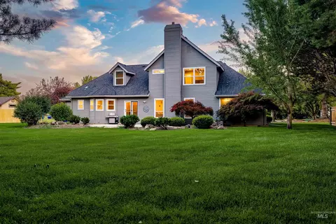 Exterior - 1660 E Brunswick Dr, Eagle, ID 83616 photo 4 of 10