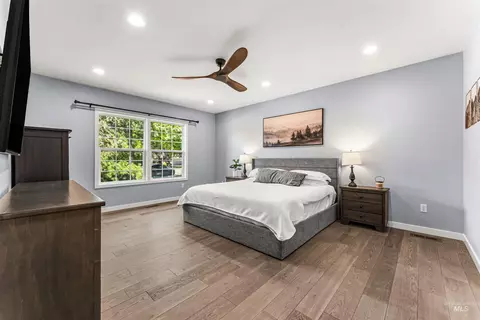 Bedroom - 1660 E Brunswick Dr, Eagle, ID 83616 photo 1 of 7