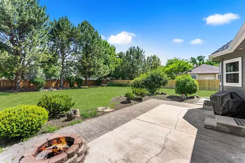 Exterior - 1660 E Brunswick Dr, Eagle, ID 83616 photo 7 of 10