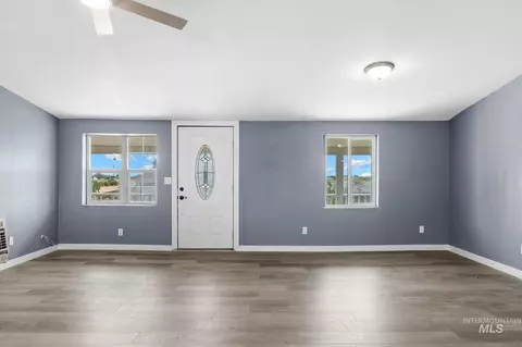 Living - 18338 Pride Ln, Caldwell, ID 83607 photo 1 of 3