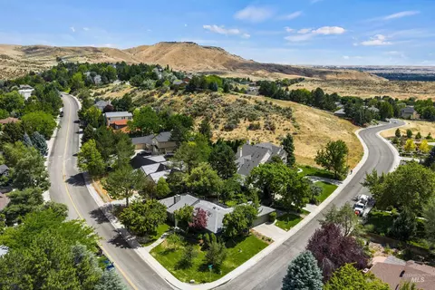 View/Area - 2333 Table Rock Rd, Boise, ID 83712 photo 3 of 7