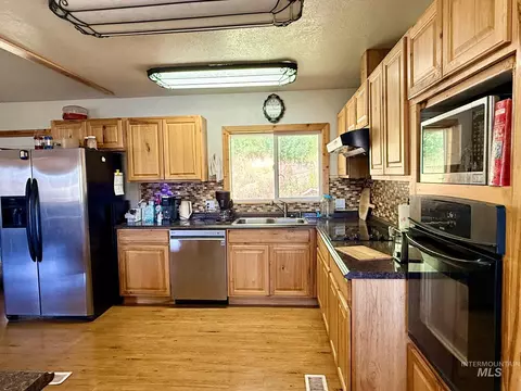 35322 River Rd, Lenore, ID 83541 photo 12