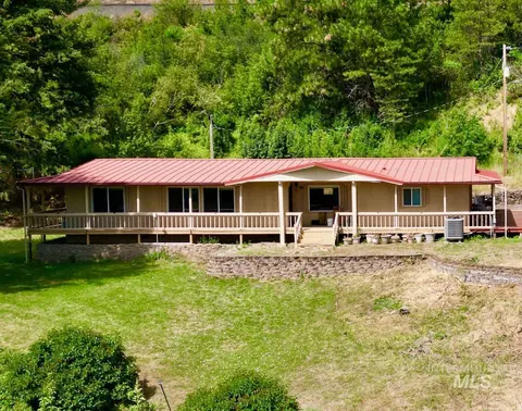 35322 River Rd, Lenore, ID 83541 photo 2