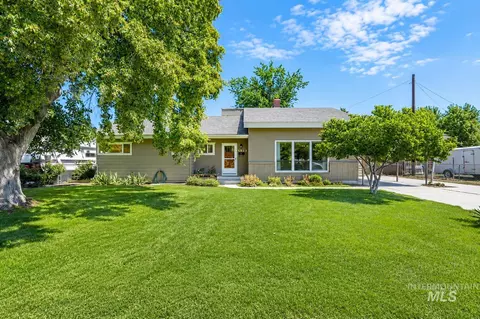7634 W Cambridge Dr, Boise, ID 83704