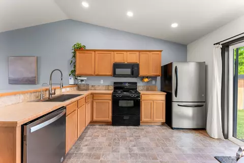 Kitchen - 698 E Great Bear St, Kuna, ID 83634 photo 4 of 4