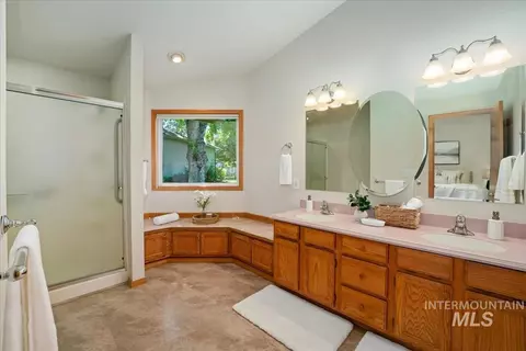 706 N Harvey Ln, Eagle, ID 83616 photo 25