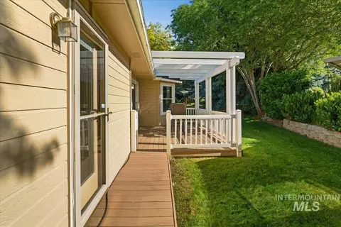 706 N Harvey Ln, Eagle, ID 83616 photo 36