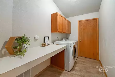 706 N Harvey Ln, Eagle, ID 83616 photo 32