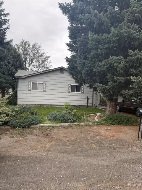 311 S Ave E, Hagerman, ID 83332 photo 2