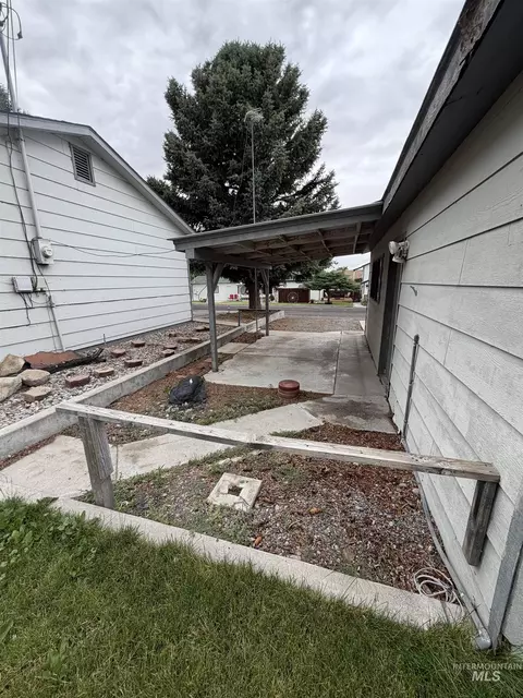 311 S Ave E, Hagerman, ID 83332 photo 8