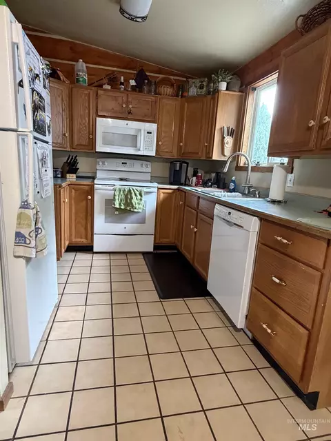311 S Ave E, Hagerman, ID 83332 photo 12