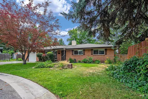 2418 N Weaver Cir, Boise, ID 83704