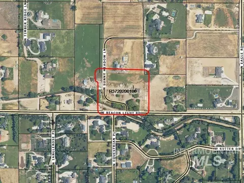 400 W Beacon Light Rd, Eagle, ID 83616 photo 2