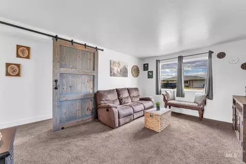 755 E 20th Ave, Jerome, ID 83338 photo 12