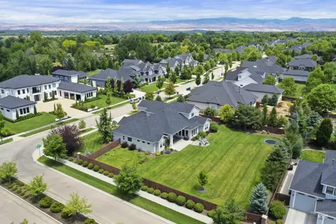 View/Area - 4153 W Sugarberry St, Eagle, ID 83616 photo 3 of 4