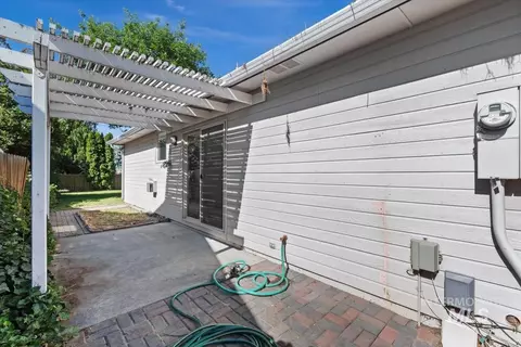 Exterior - 1681 E Laurelwood, Eagle, ID 83616 photo 8 of 8