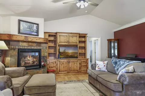 95 Sunnyside Dr, Jerome, ID 83338 photo 3