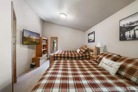 224 E Hoalst, Pine, ID 83647 photo 24