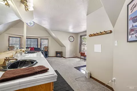 224 E Hoalst, Pine, ID 83647 photo 30