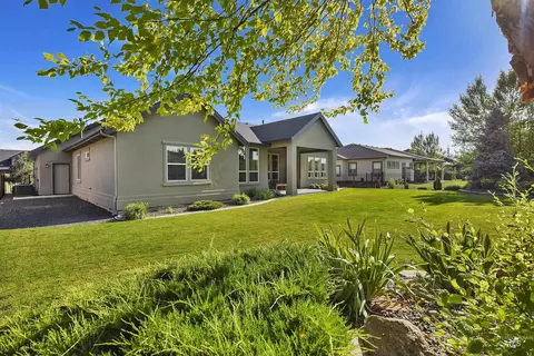 Exterior - 6070 W Piaffe Ct, Eagle, ID 83616 photo 7 of 9