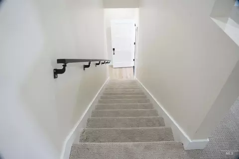 Entry Way - 1164 Smith Dr, Vale, OR 97918 photo 3 of 3