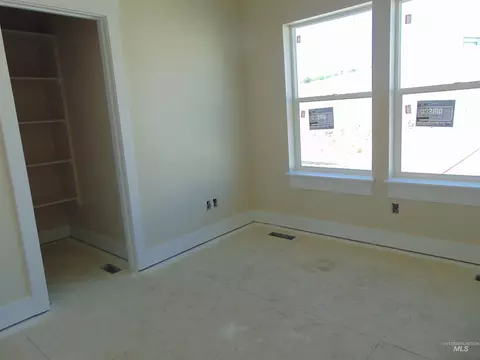 Bedroom - 1164 Smith Dr, Vale, OR 97918 photo 2 of 3