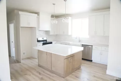 Kitchen - 1164 Smith Dr, Vale, OR 97918 photo 1 of 1