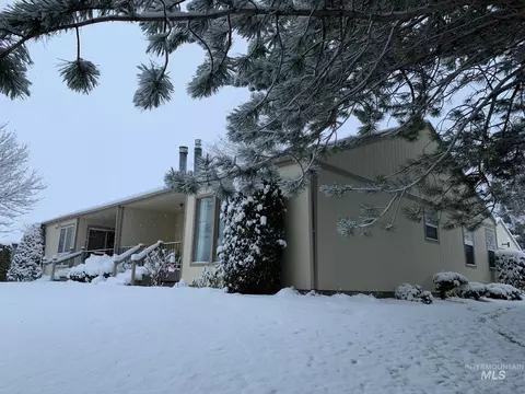Exterior - 640 Morrison St, Twin Falls, ID 83301 photo 11 of 15