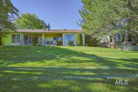 Exterior - 640 Morrison St, Twin Falls, ID 83301 photo 6 of 15