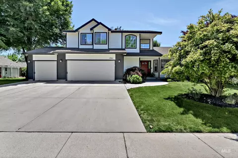 Exterior - 1961 E Shalimar Dr, Eagle, ID 83616 photo 3 of 10