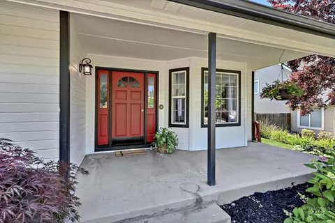 Exterior - 1961 E Shalimar Dr, Eagle, ID 83616 photo 6 of 10