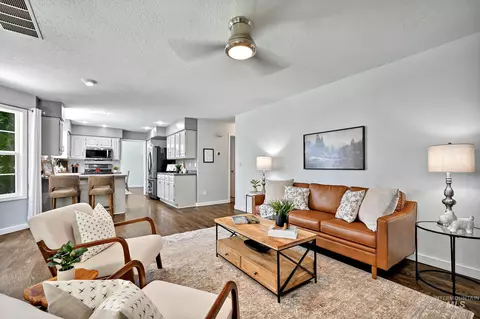 Living - 1961 E Shalimar Dr, Eagle, ID 83616 photo 3 of 4