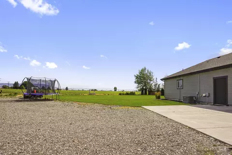 Exterior - 69 S 200 E, Rupert, ID 83350 photo 4 of 11