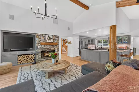 Living - 1029 Fireweed Dr, Mccall, ID 83638 photo 1 of 5