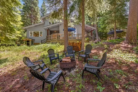 Exterior - 1029 Fireweed Dr, Mccall, ID 83638 photo 4 of 11