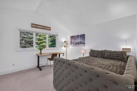 Bedroom - 1029 Fireweed Dr, Mccall, ID 83638 photo 4 of 4
